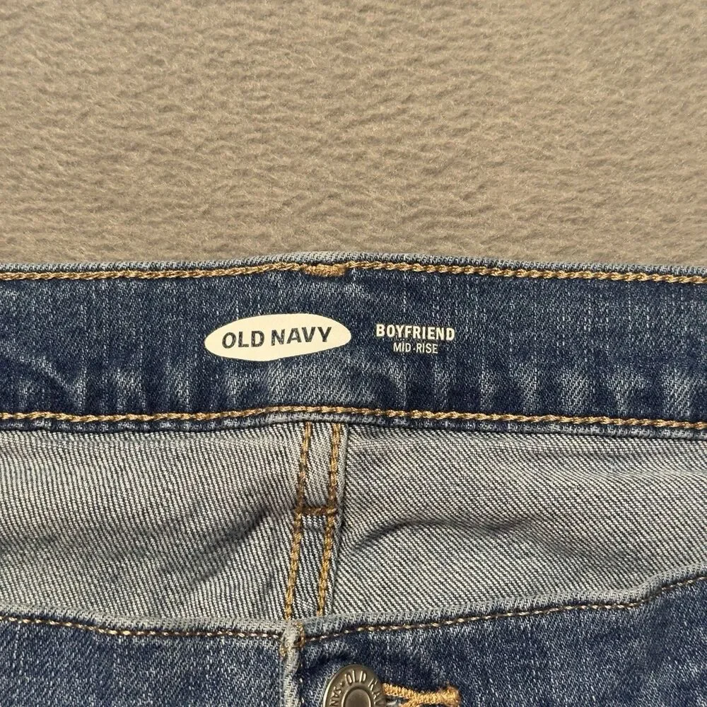 Old Navy Womens 18 Boyfriend Jeans Blue Mid Rise Relaxed Fit Stretch Denim EUC - Picture 4 of 9